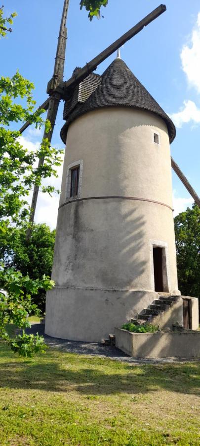 Moulin A Vent Le Champ Du Trail Villa Saint-Cyr-des-Gats Exterior photo